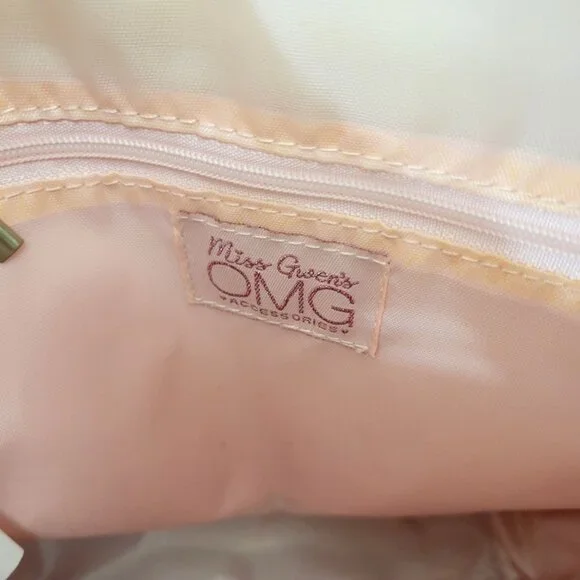 Miss Gwen's OMG Accessories Pink Floral Heart Love Backpack - Picture 5 of 6